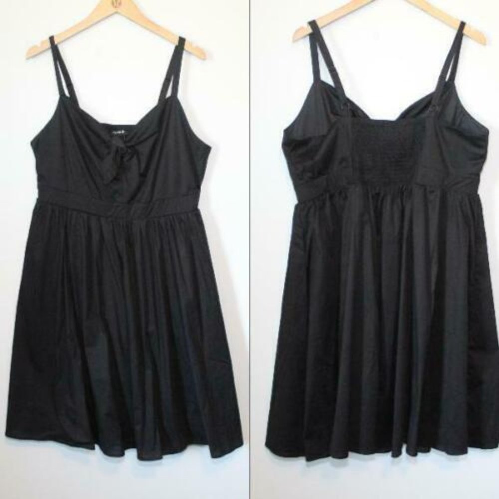 NWT Torrid Poplin Tie Front Skater Dress Smocked Black Plus Size 1 1X H12802 - Picture 11 of 12